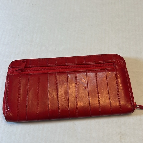 EEL SKIN VINTAGE RED WALLET - Picture 4 of 16